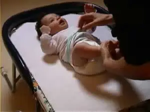 Baby richtig wickeln